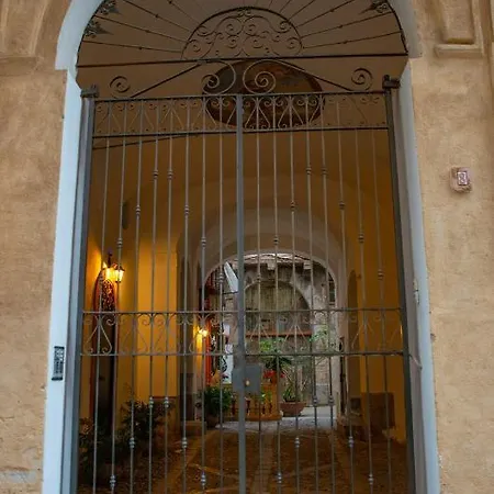 아파트 La Maison A La Cathedral