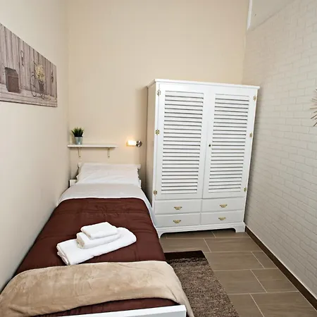 La Maison A La Cathedral 아파트 *